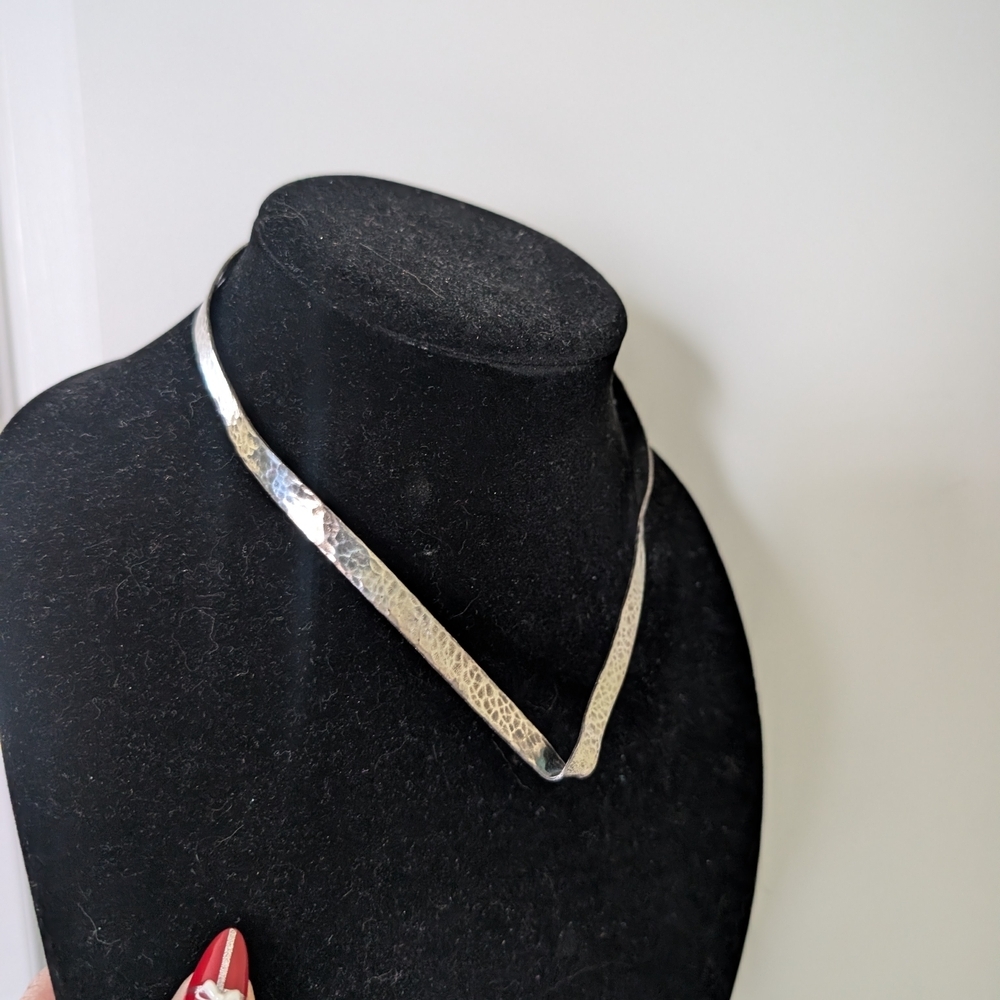 Vintage Silvertone Women's Necklace - Picture 3 of 8